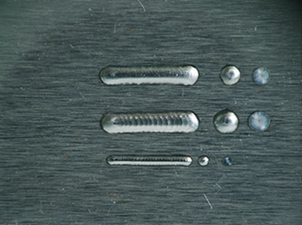 <a href='http://www.0467rc.com.cn/product/3.htm' class='text_a'>模具激光焊機</a>修復鏡面模具效果